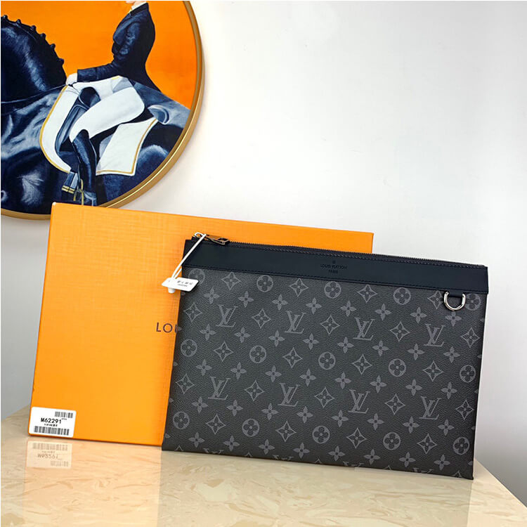 LV Discovery Pochette - Image 7