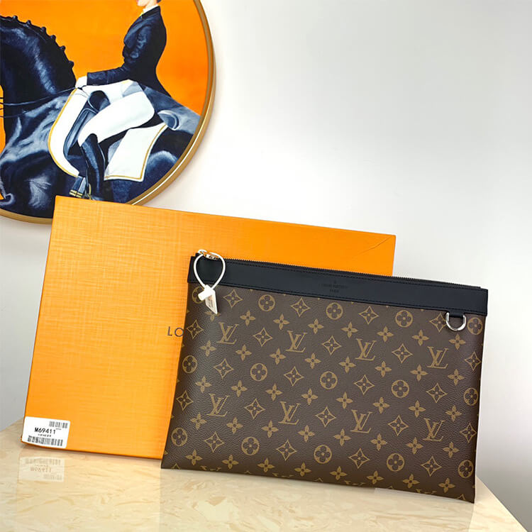 LV Pochette Discovery GM - Image 7