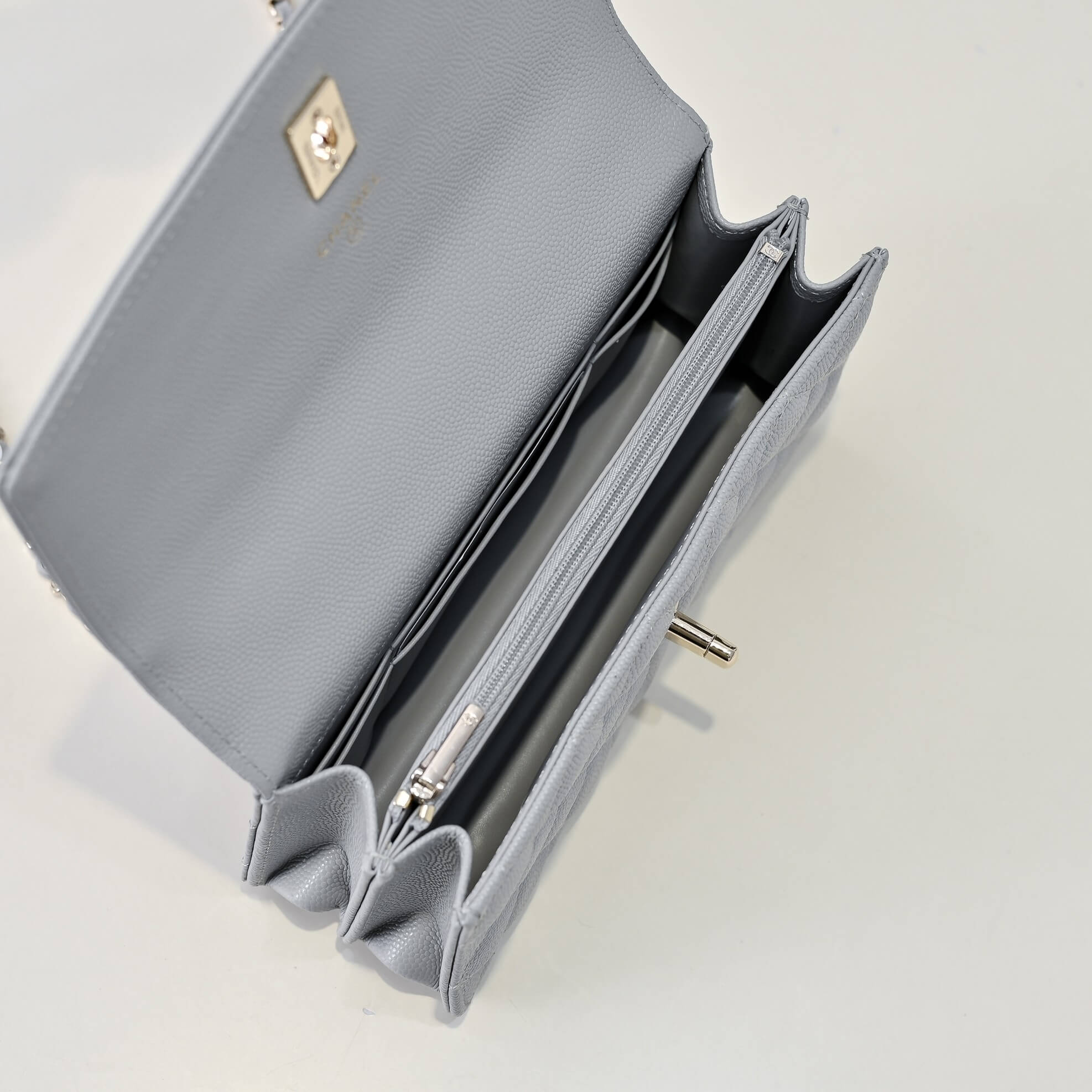 CHANEL Chain Clutch - Image 8