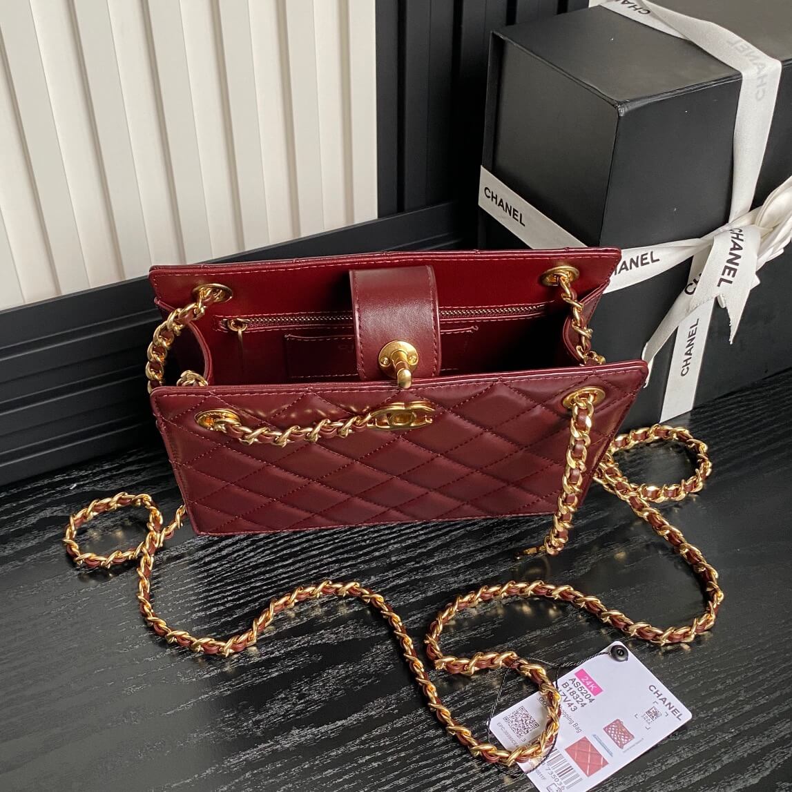 Chanel Small Shopping Bag - Image 8