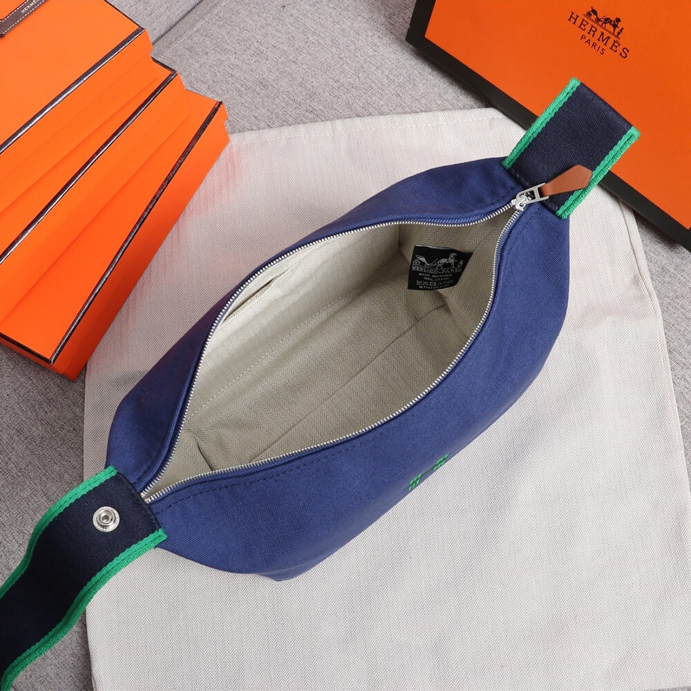 Blue Hermes toiletery bag - Image 8