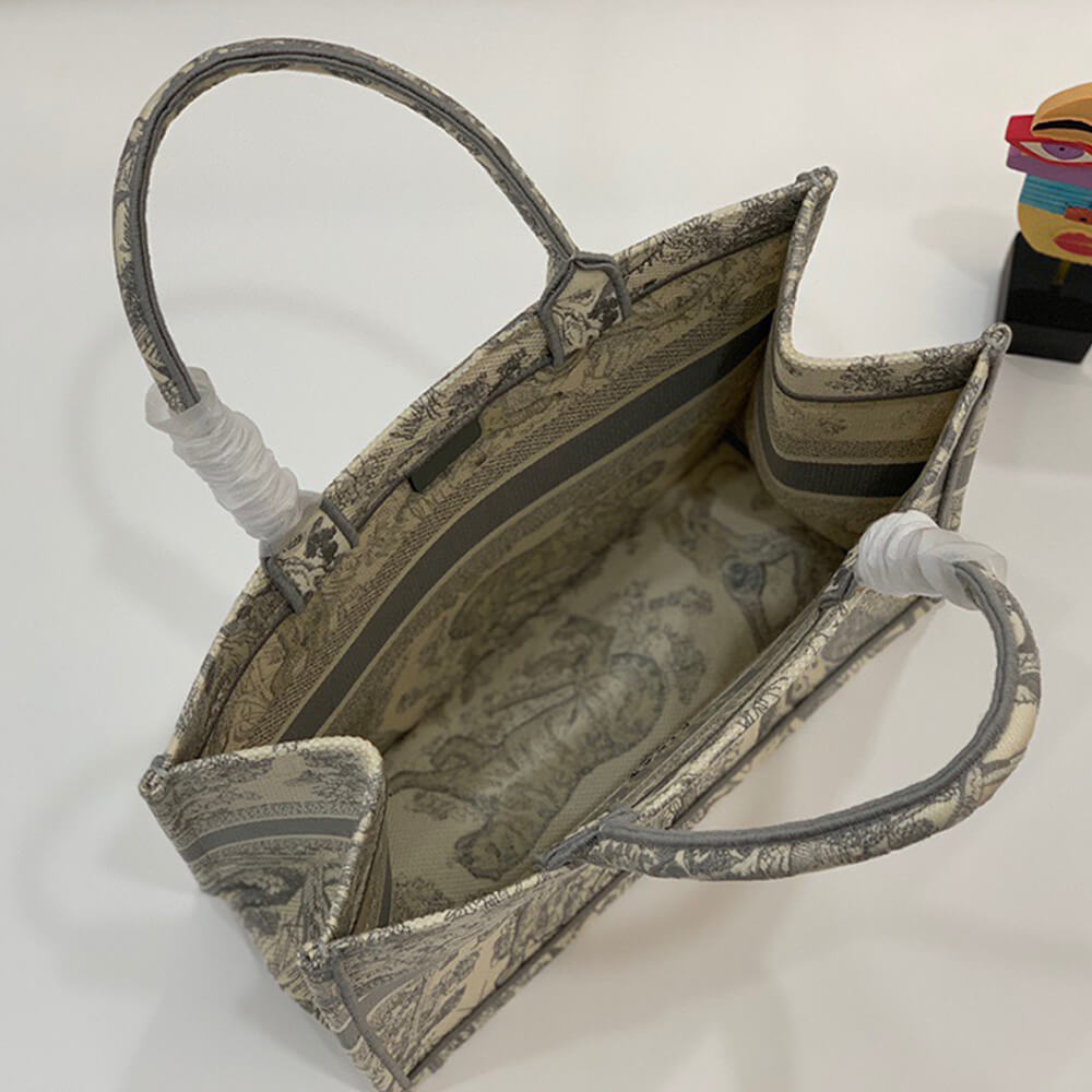 SMALL DIOR BOOK TOTE - Image 8