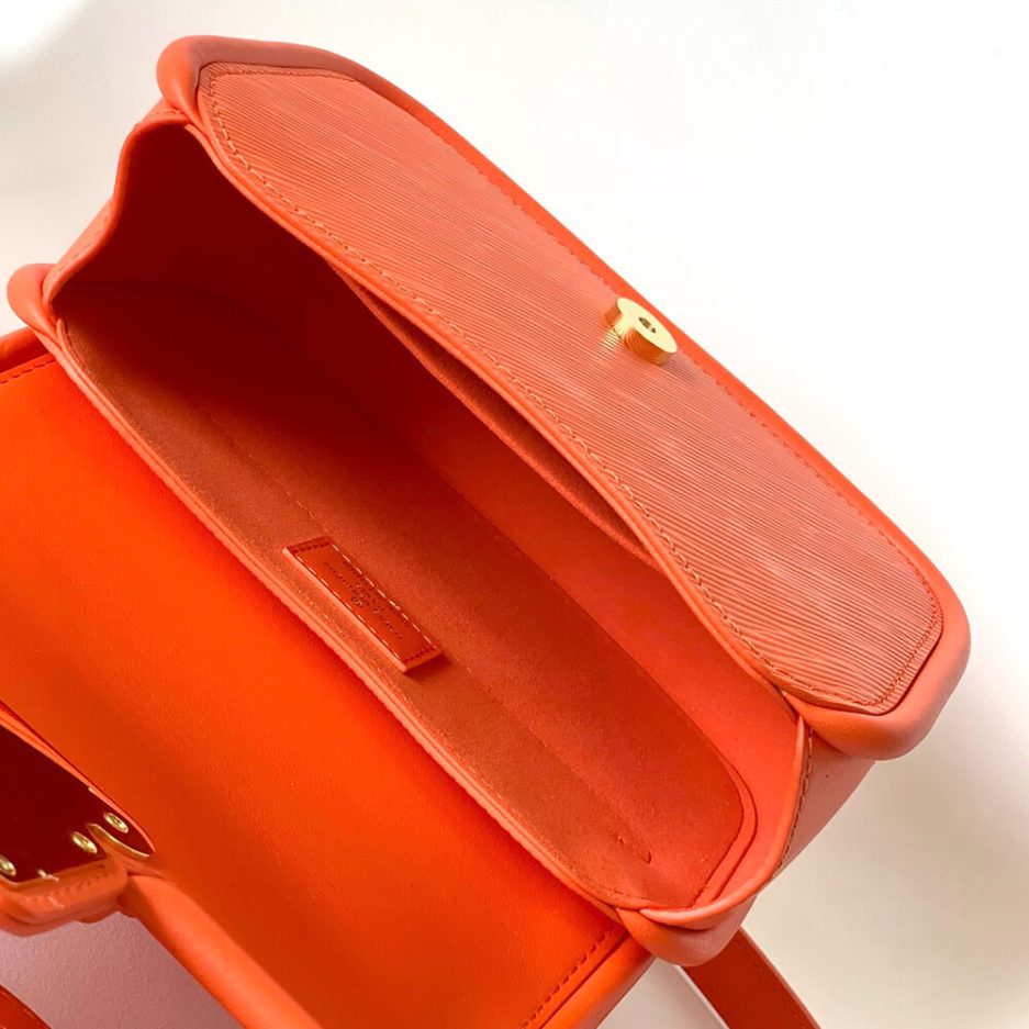 LV Hide and Seek - Image 8