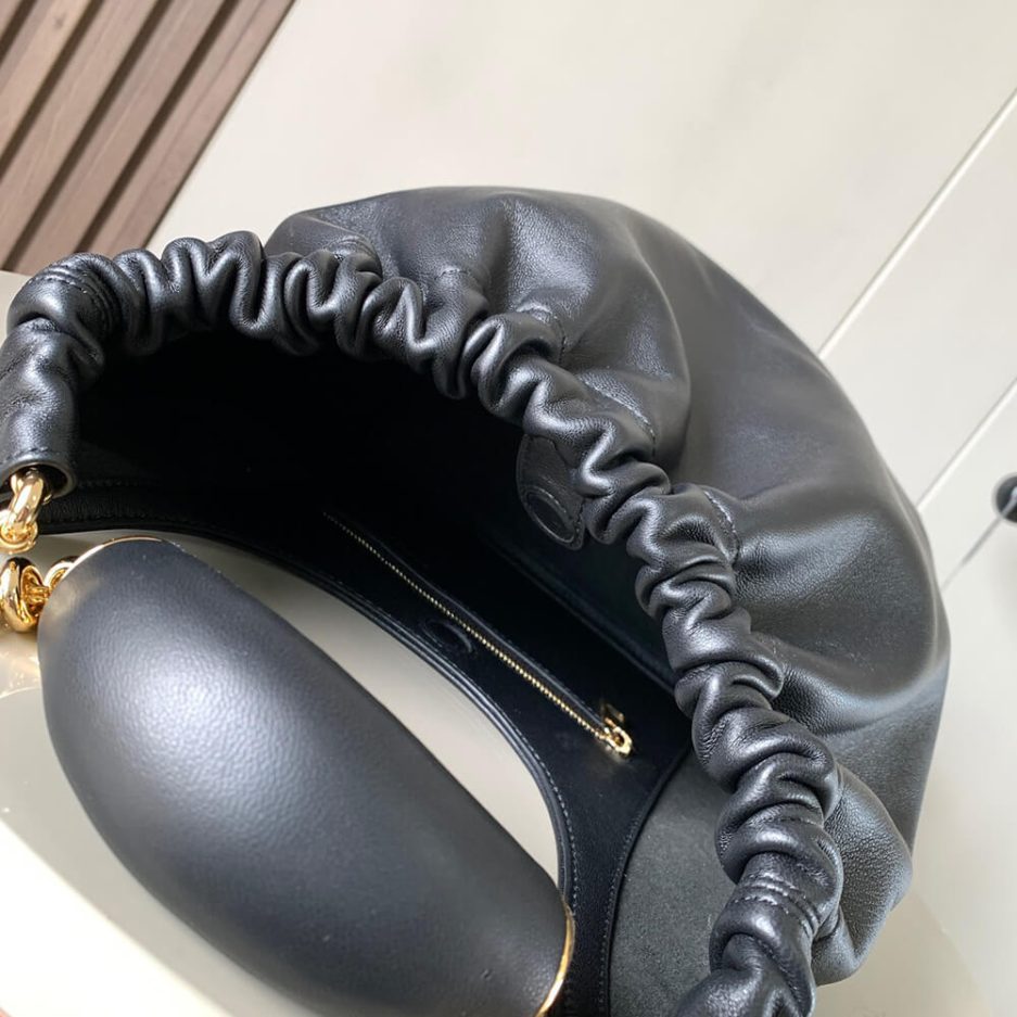 Loewe Small Squeeze bag in nappa lambskin - Image 8