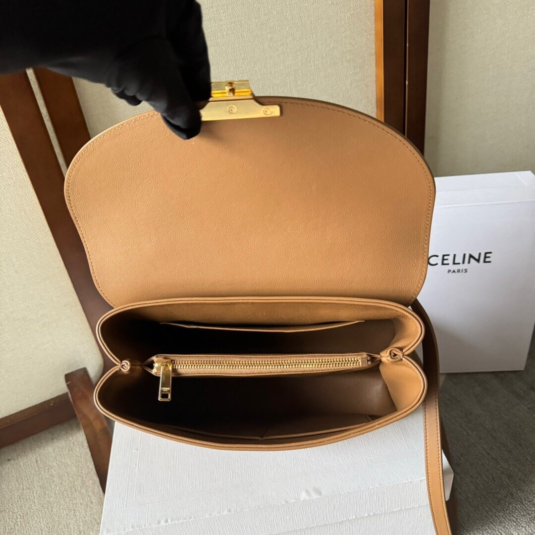 CELINE Medium size NINO bag in soft cow leather - Image 8