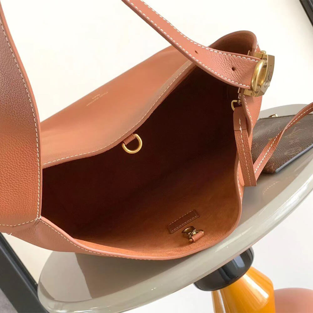 LV Low Key Hobo MM - Image 8