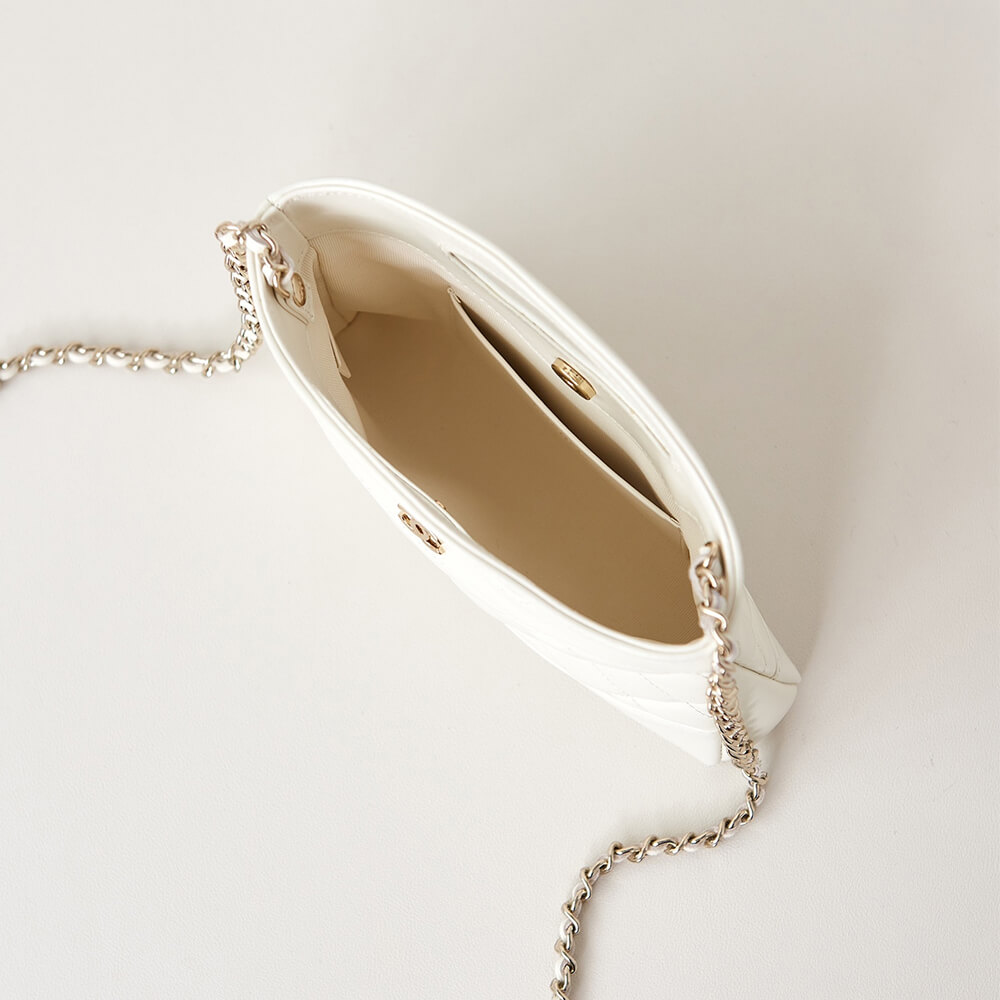 CHANEL 31 nano Bag - Image 8