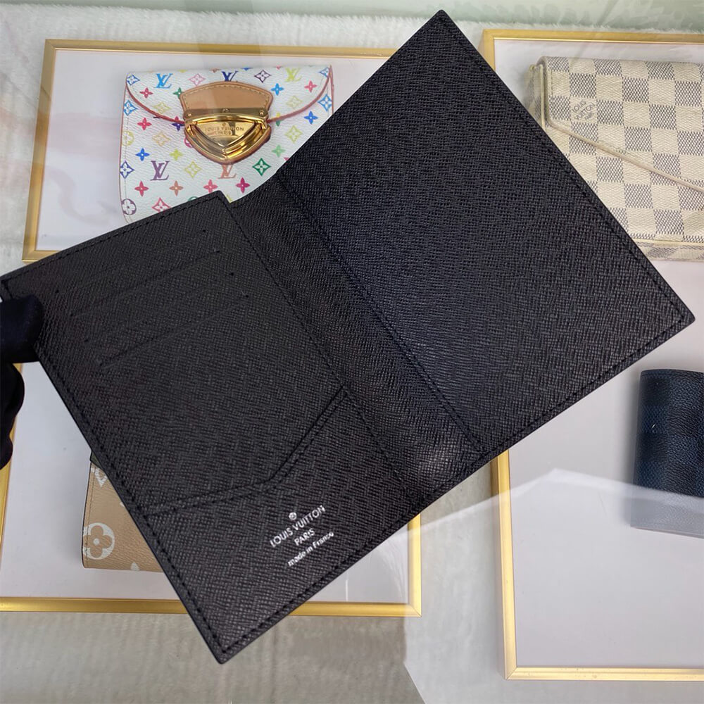LV PASSPORT COVER - Image 8