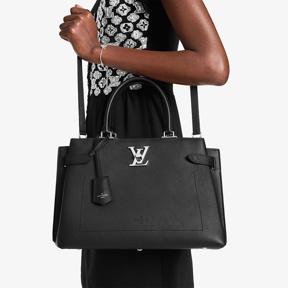 Louis Vuitton LOCKME DAY TOTE BAG - Image 8