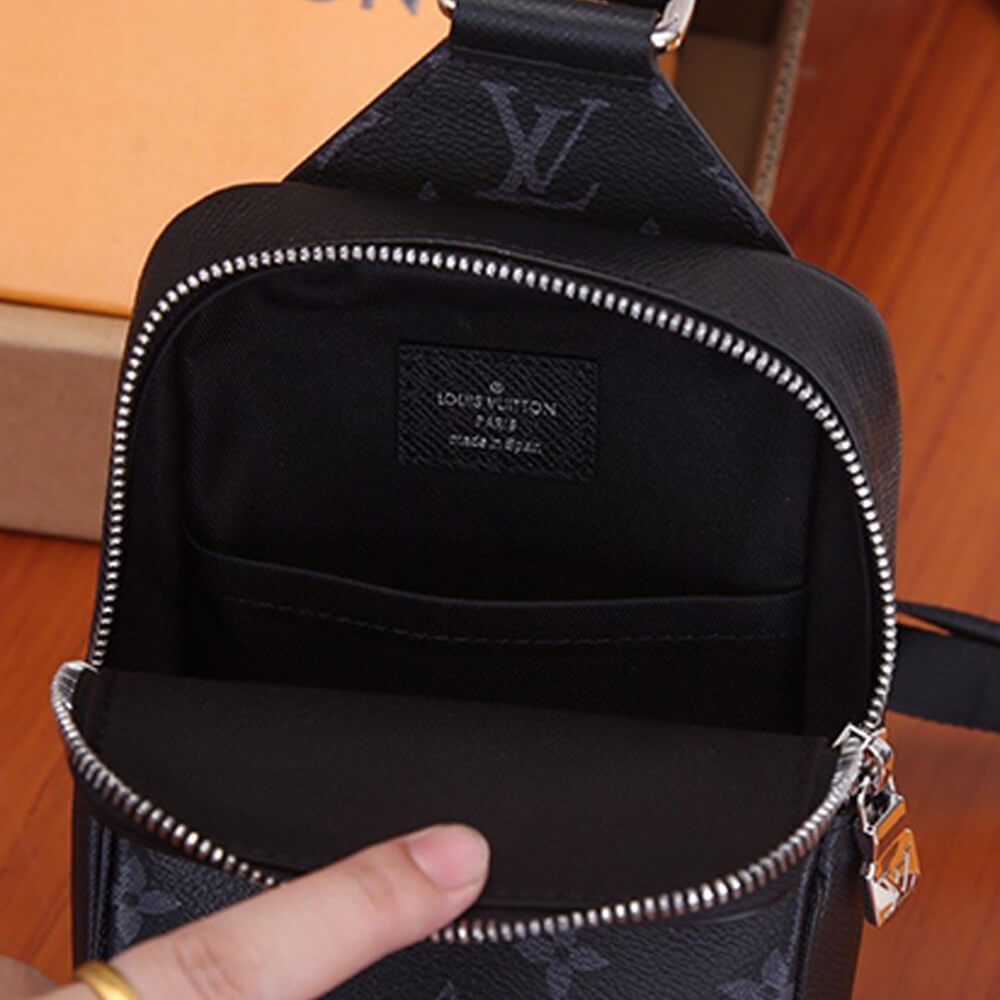 LV OUTDOOR SLINGBAG - Image 8