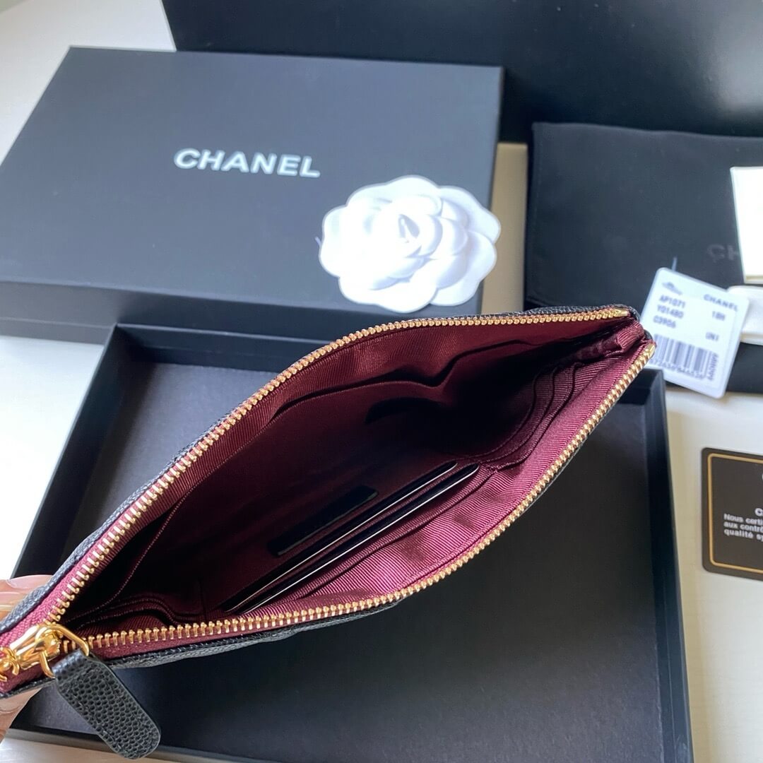 Chanel Wallet - Image 8