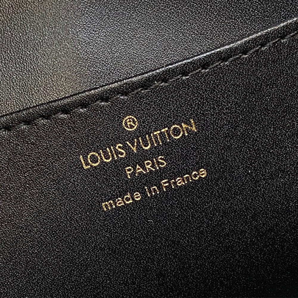 LV Capucines GM Souple - Image 8