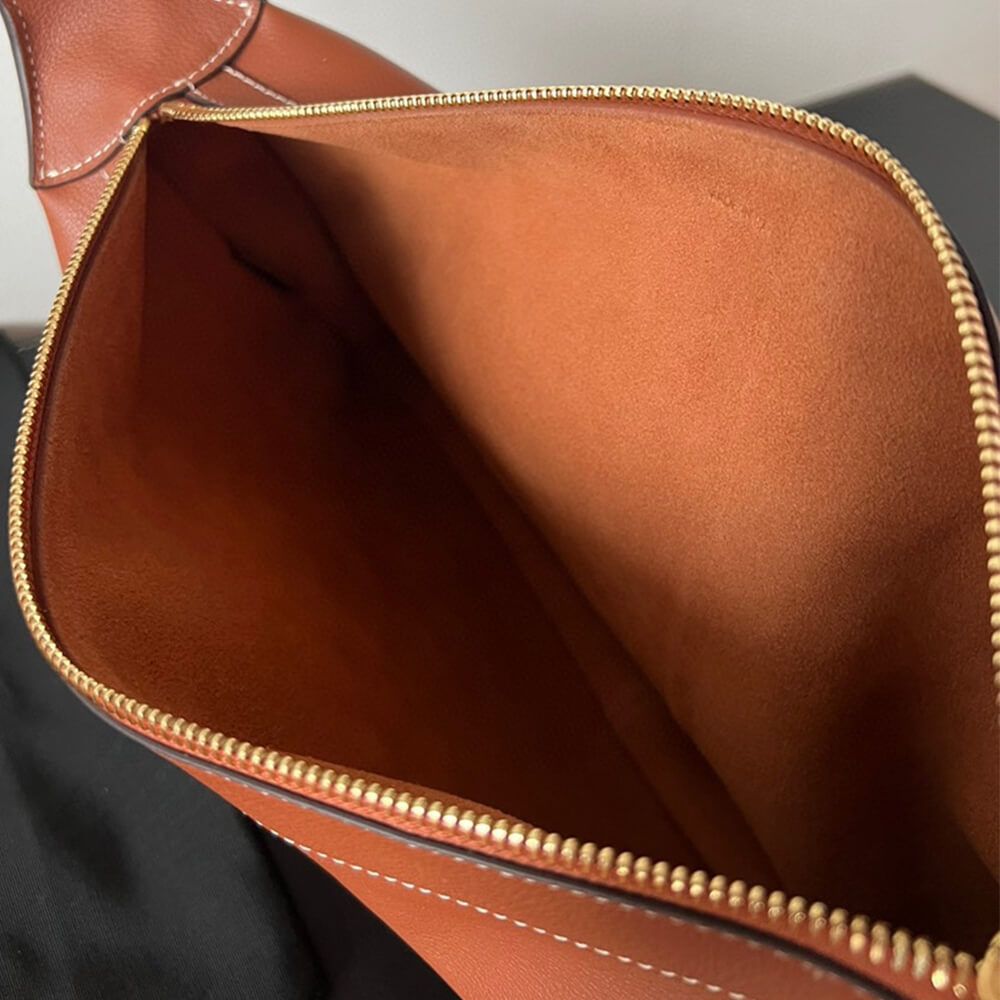 CELINE ROMY medium bag in soft calfskin - Image 8