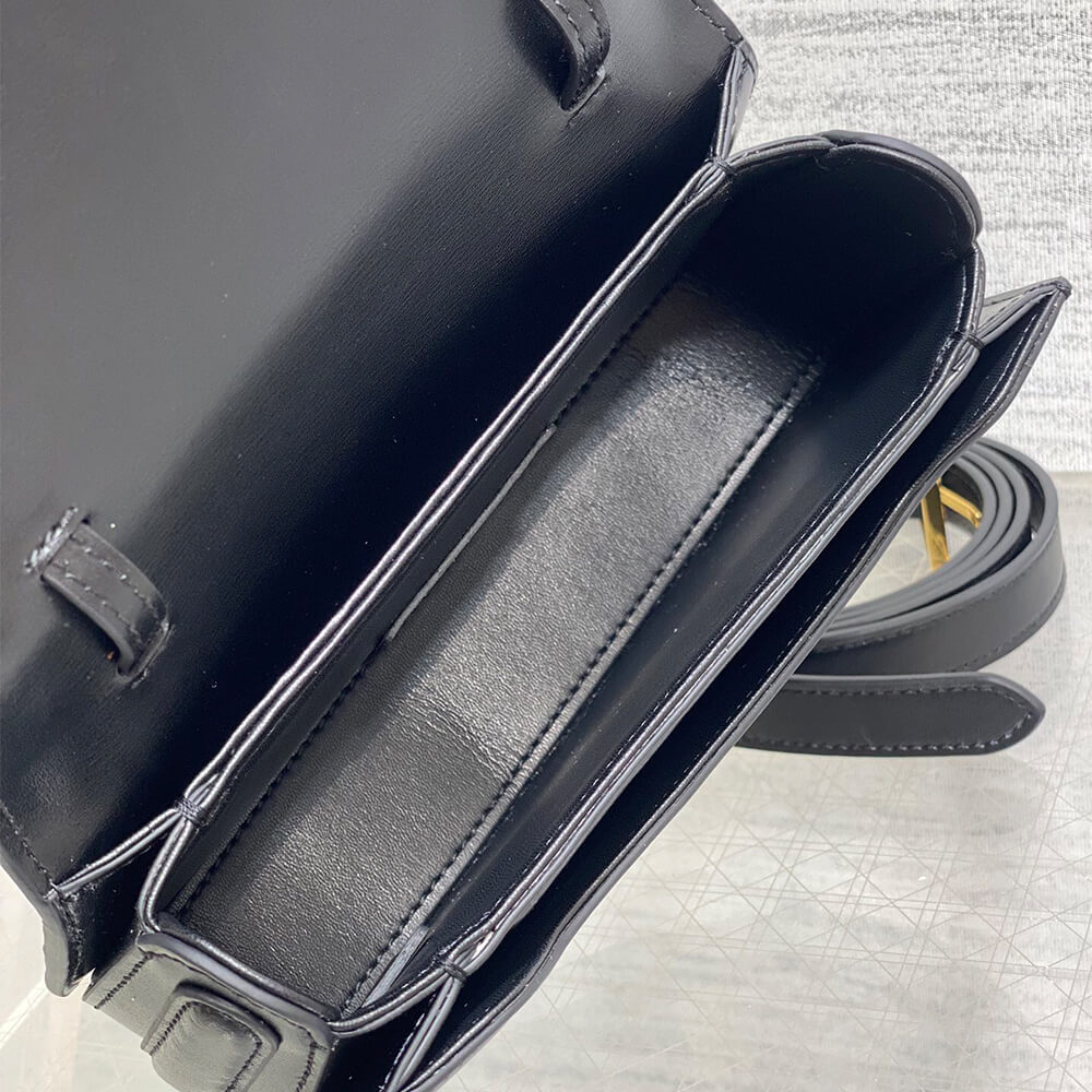 Dior Small 30 Montaigne Avenue Top Handle Bag - Image 8