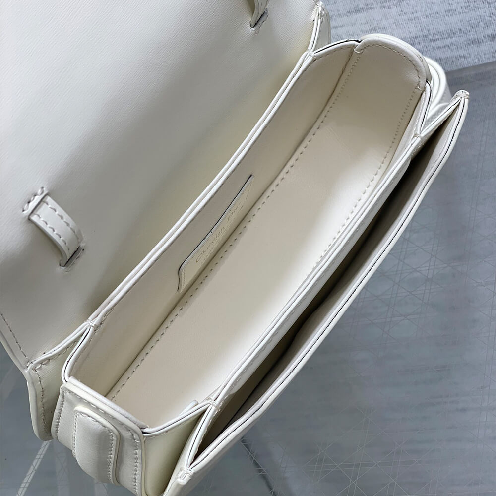 Dior Small 30 Montaigne Avenue Top Handle Bag - Image 8