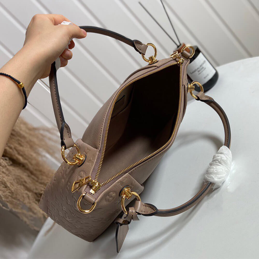 LV TOTE MM HANDBAG - Image 8