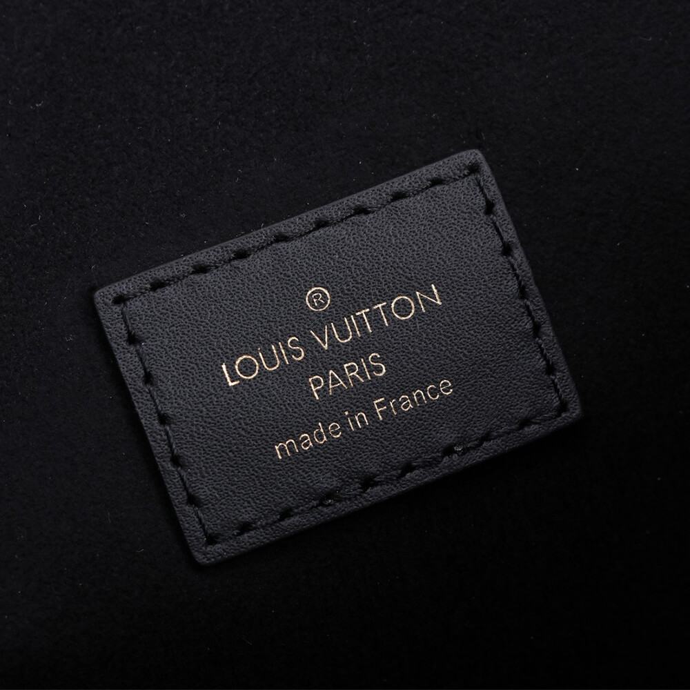Monogram LV Pochette Metis - Image 8