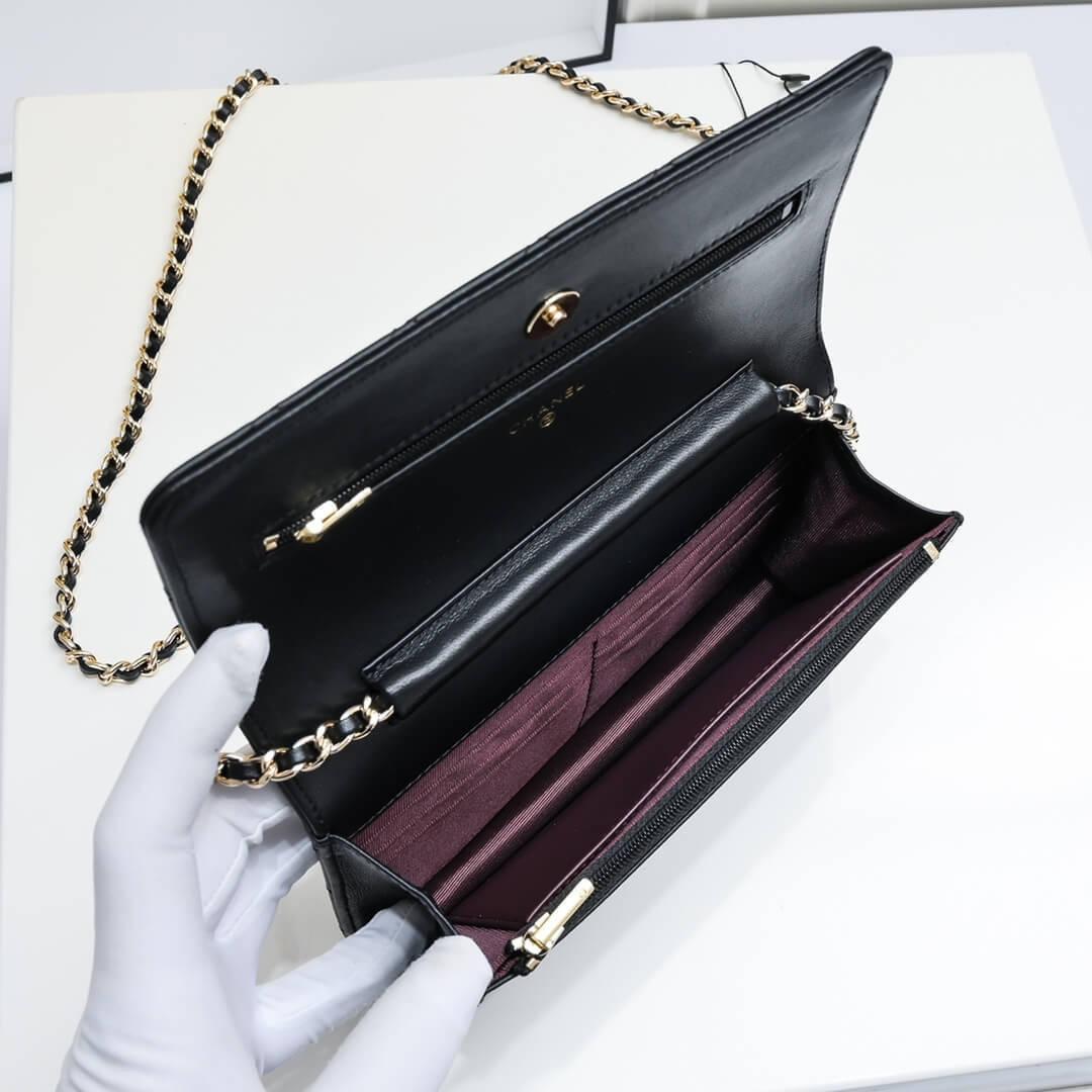 Chanel classic chain wallet - Image 8