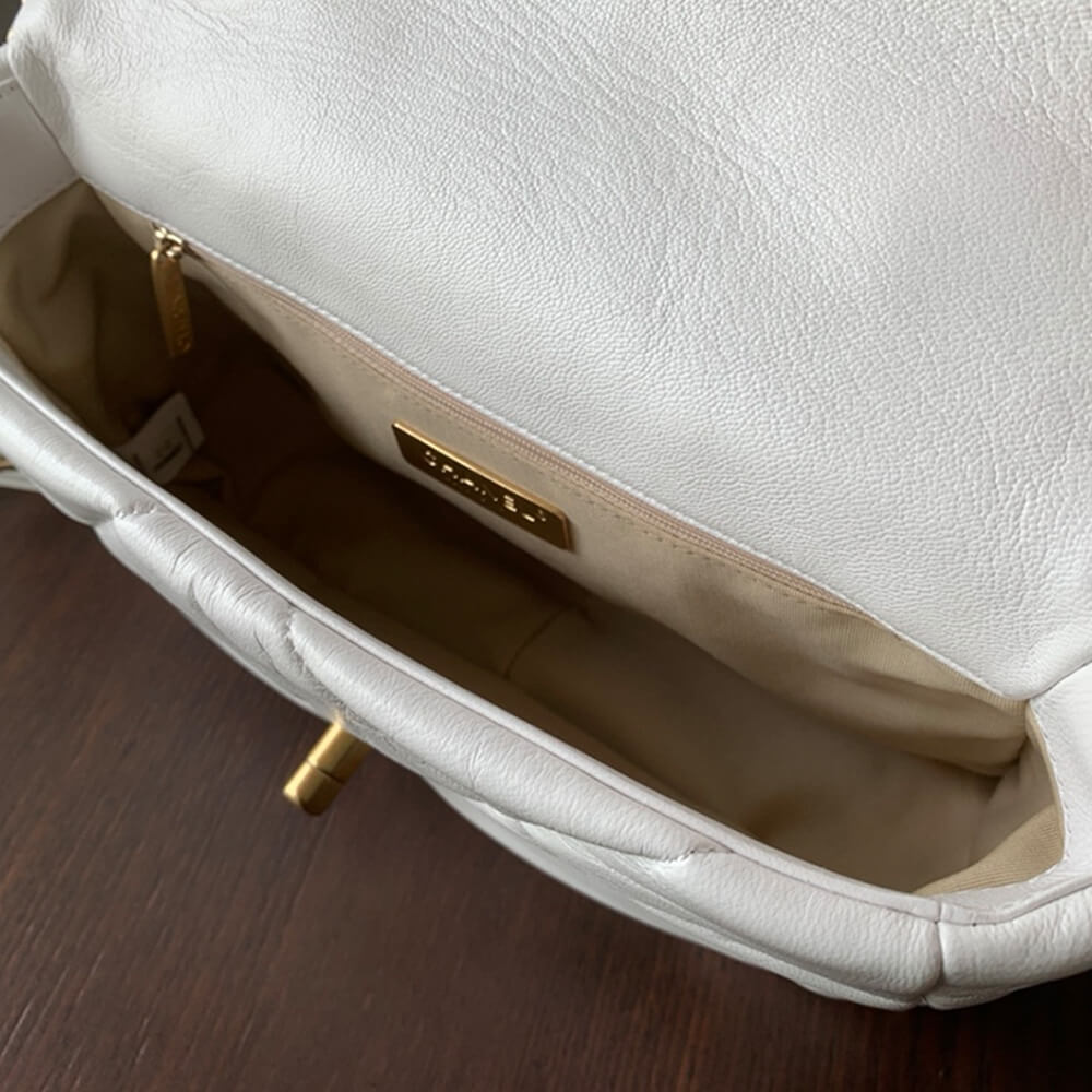 CHANEL 19 Large Handbag - Image 8