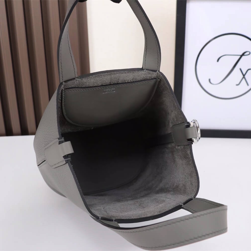 Hermes loop bag - Image 8