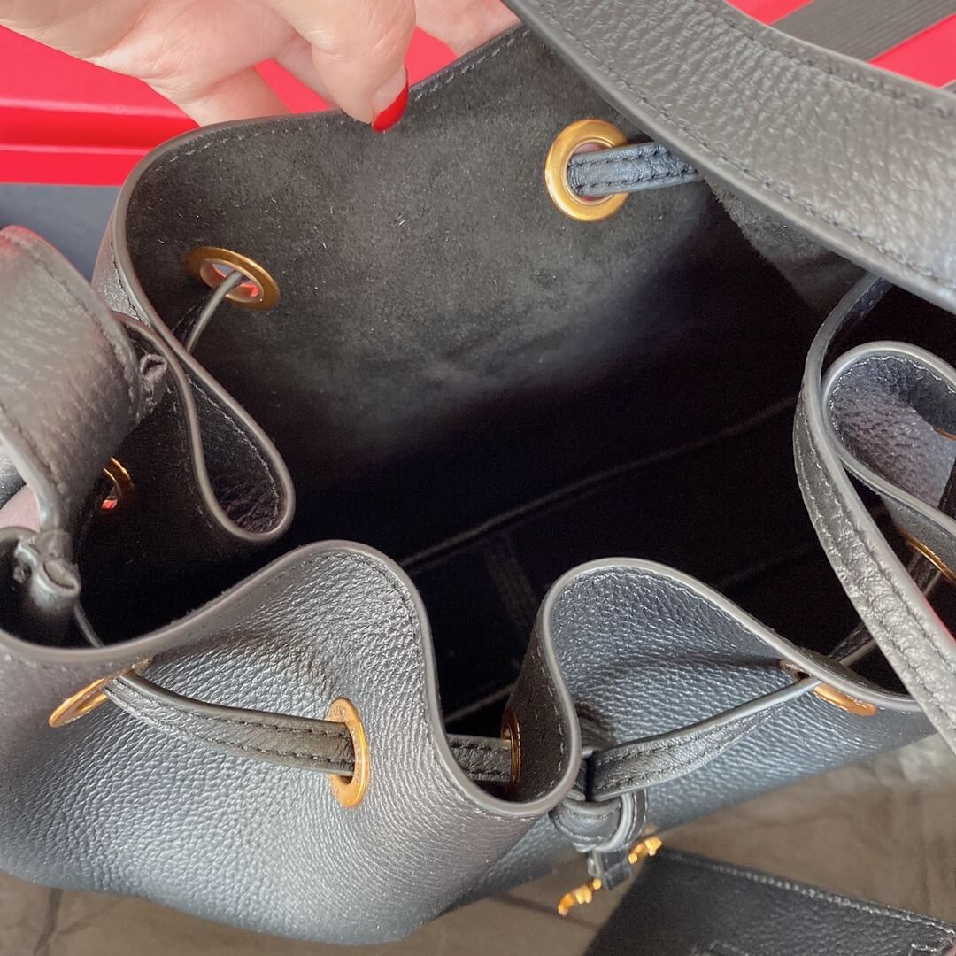 Black YSL PARIS VII small hobo in grained leather - Image 8