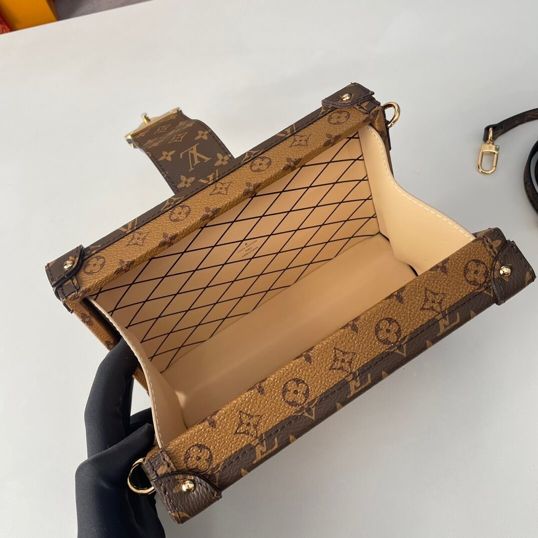 LV Petite MalleLV Petite Malle - Image 9