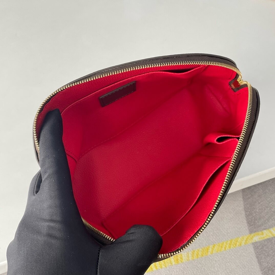 LV Cosmetic Pouch MM - Image 9