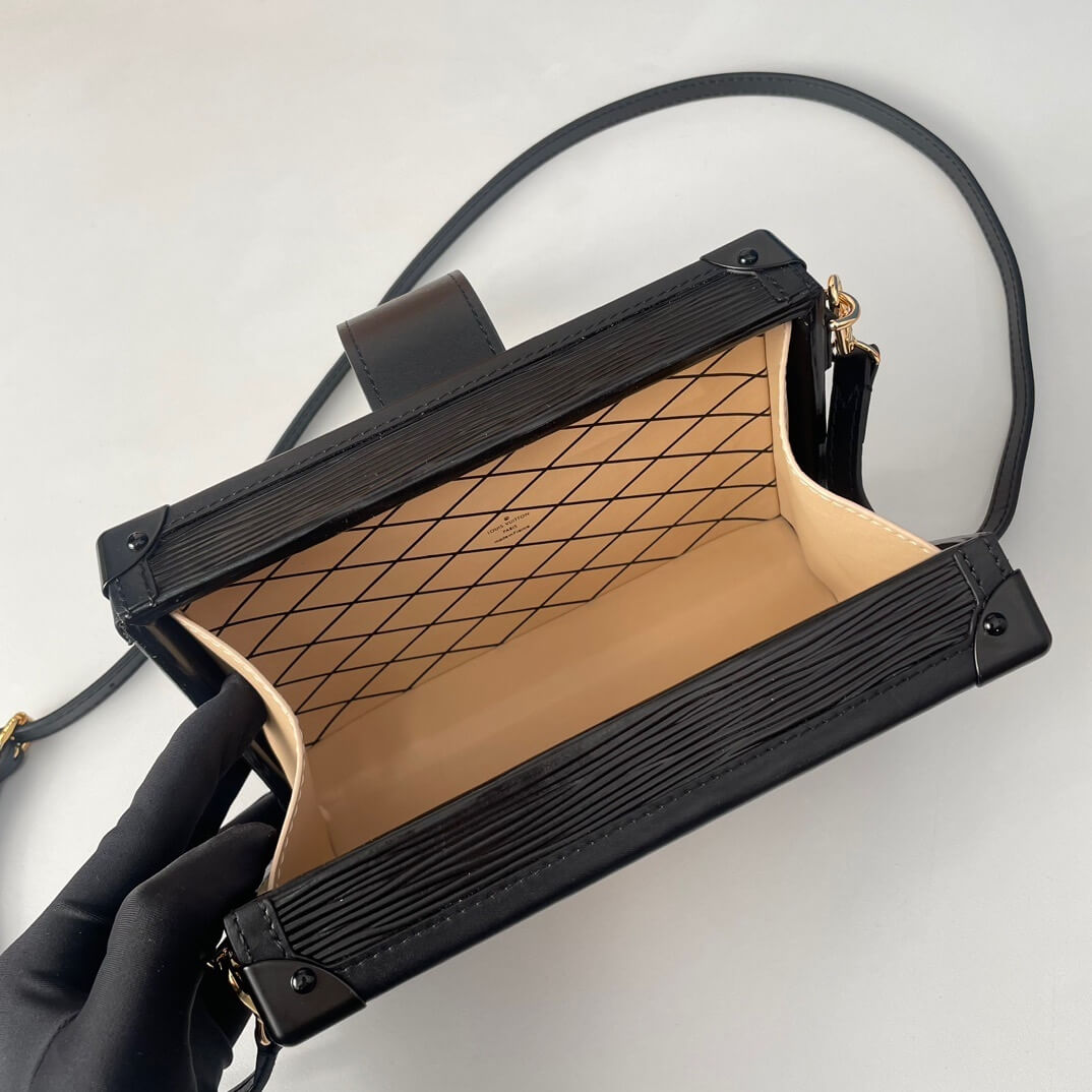 LV Petite Malle - Image 9