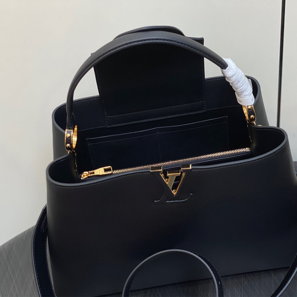 LV Capucines GM Souple - Image 9