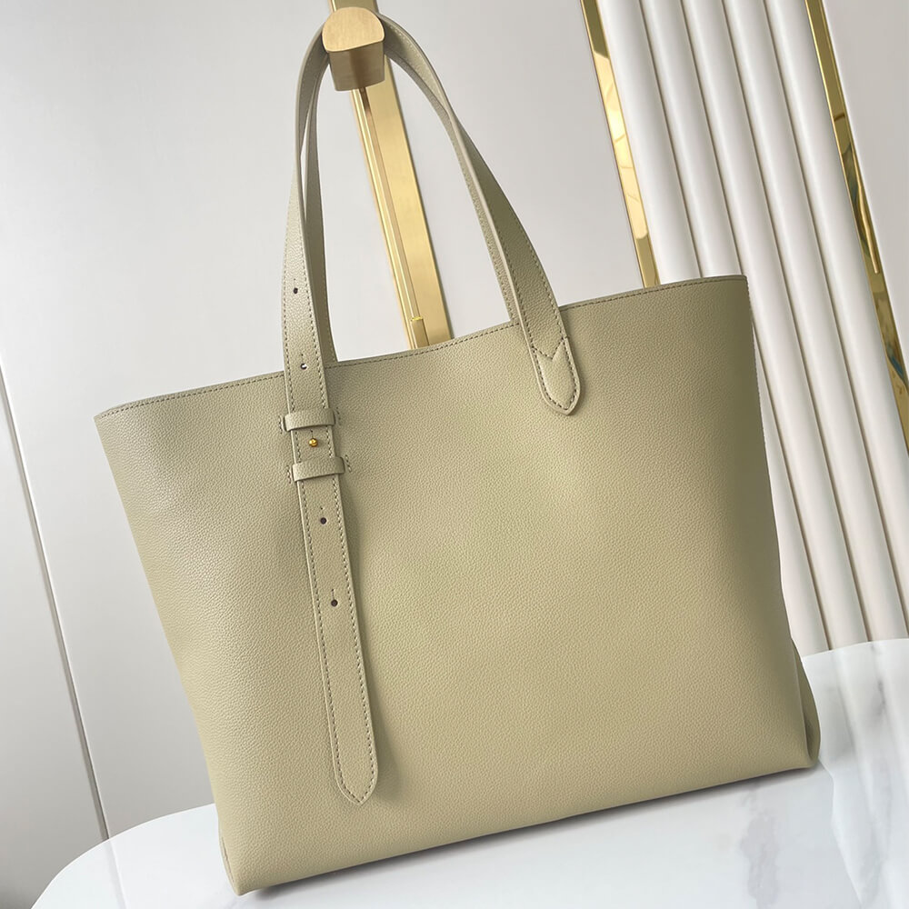 LV Low Key Cabas MM - Image 4