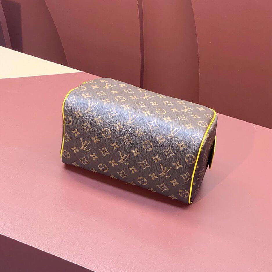 LV Dopp Kit - Image 4