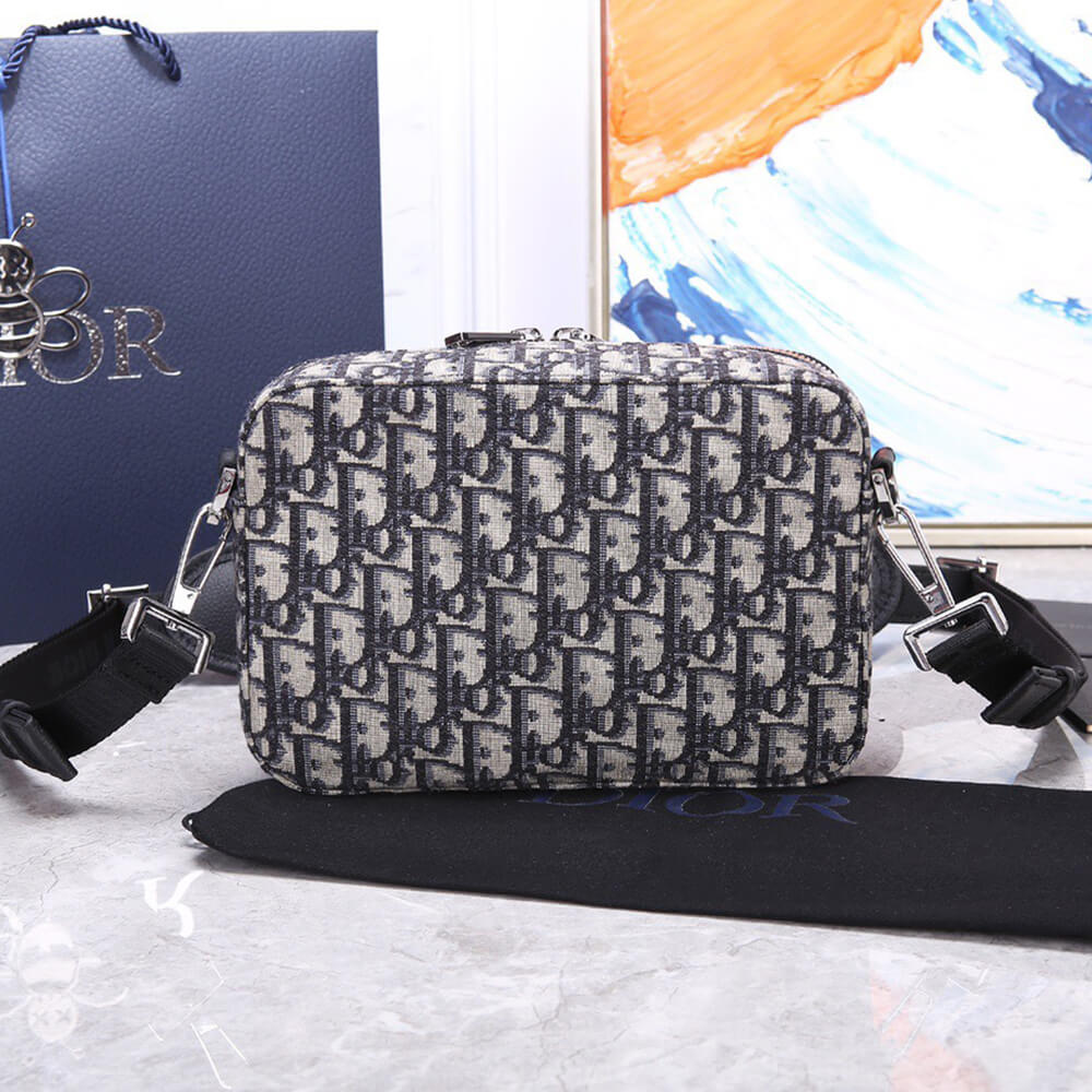 DIOR SAFARI MESSENGER BAG - Image 4