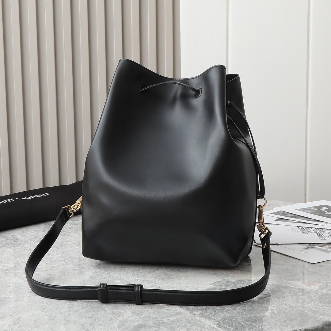 Black YSL PARIS VII pochon in lambskin - Image 4