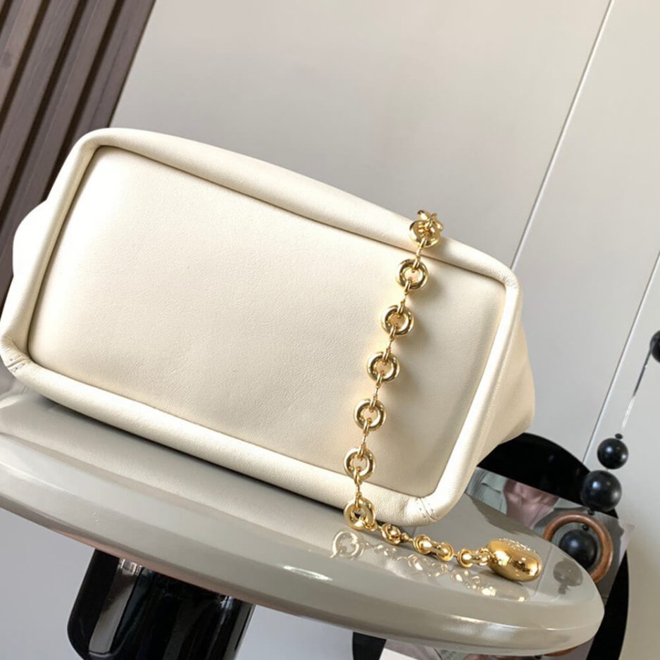 Cream White Loewe Small Squeeze bag in nappa lambskin - Image 5