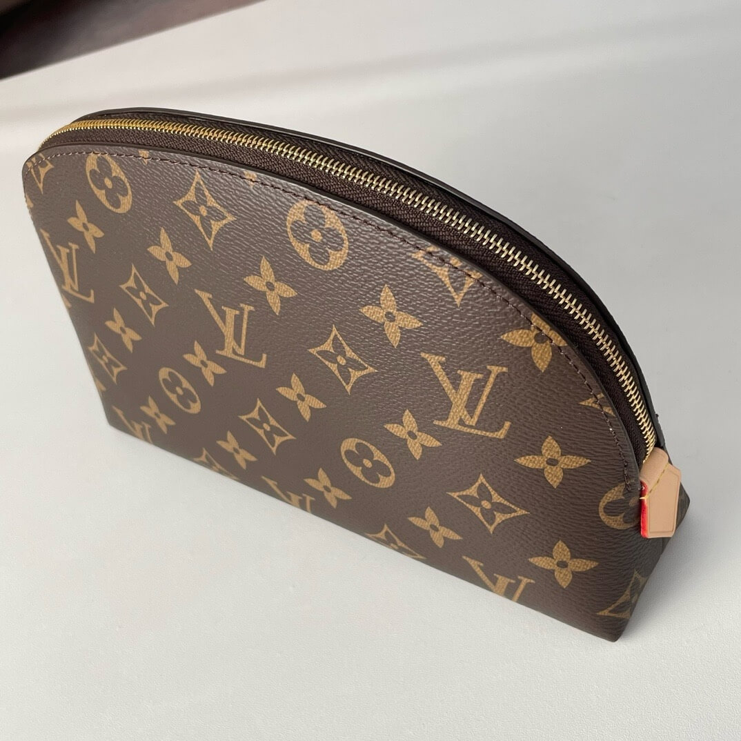 LV Cosmetic Pouch MM - Image 5