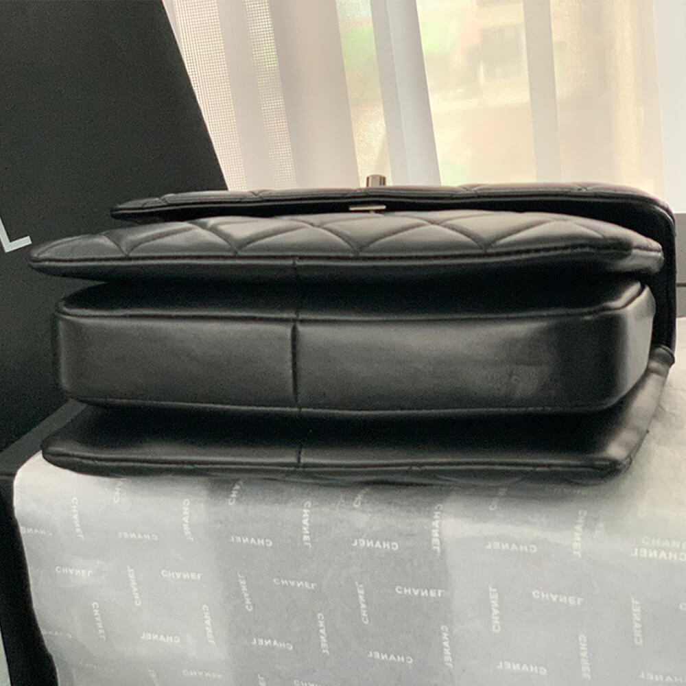 Black CHANEL FLAP BAG WITH TOP HANDLE - Image 5