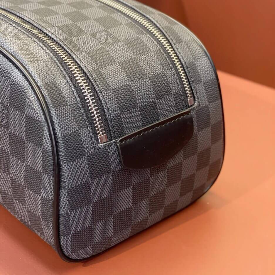 LV Dopp Kit - Image 5