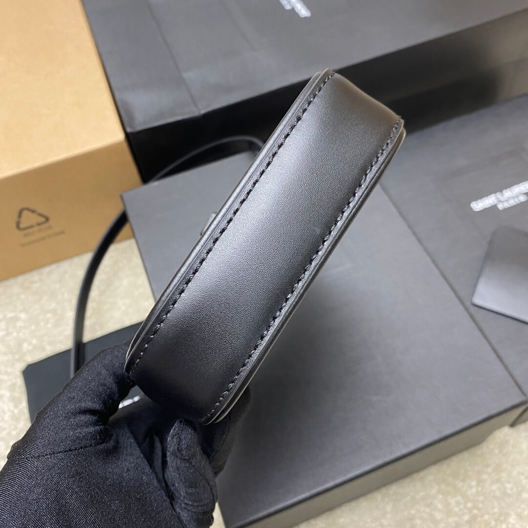 YSL Le 5 A 7 mini vertical bag in shiny leather - Image 6