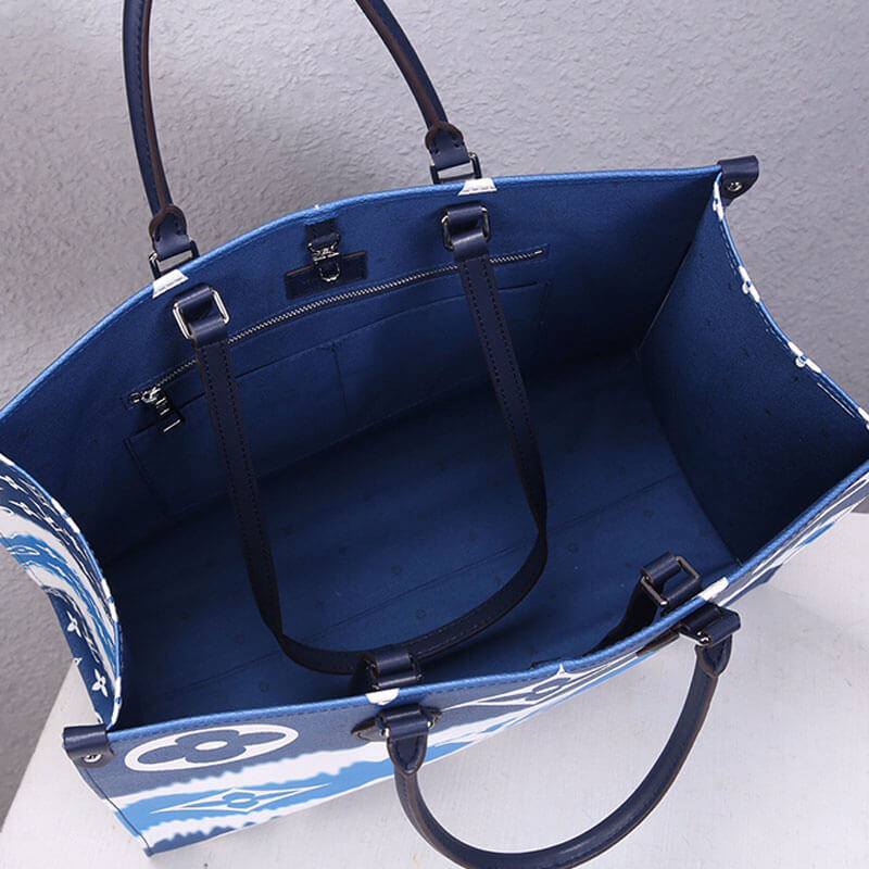 Blue LV Escale OnTheGo GM Tote Bag - Image 6