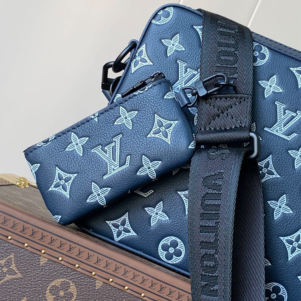 LV rio Messenger Bag - Image 6
