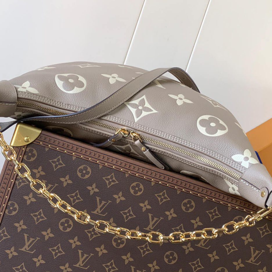 LV Loop Hobo - Image 6