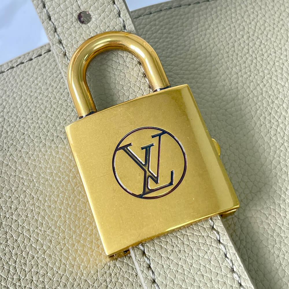 LV Low Key Cabas MM - Image 6