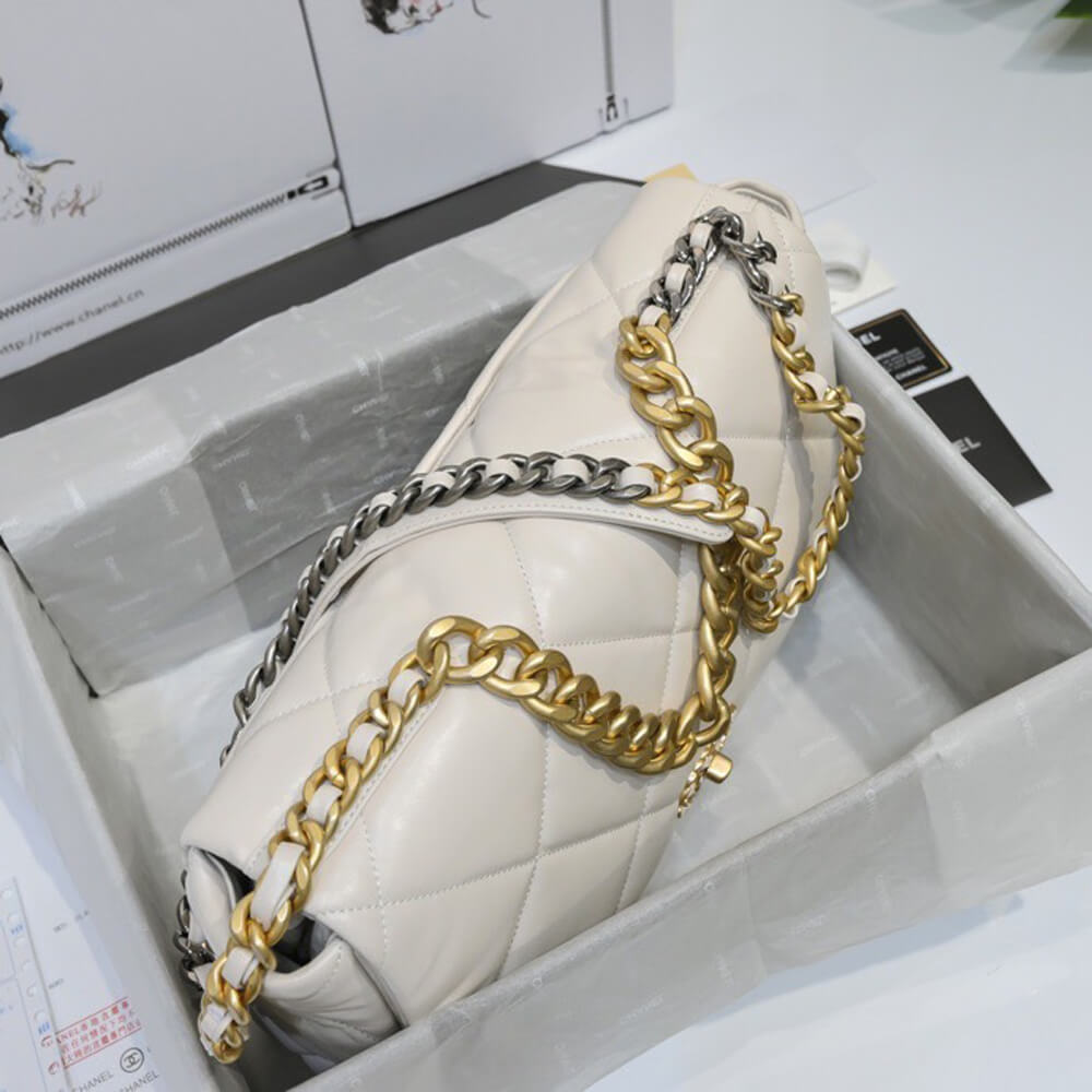 CHANEL 19 MAXI HANDBAG - Image 6