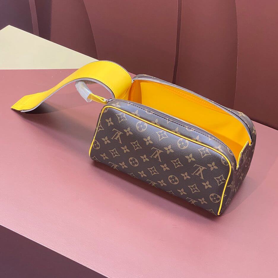 LV Dopp Kit - Image 6