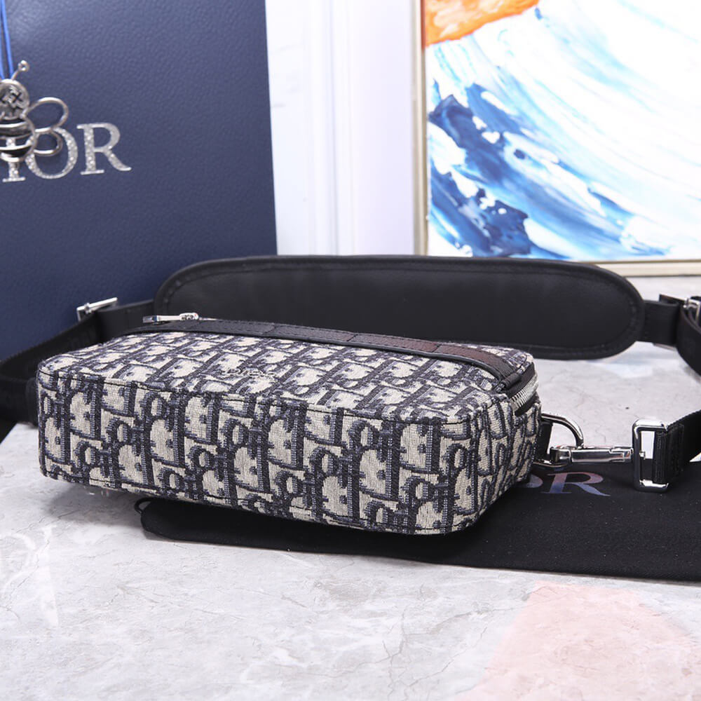 DIOR SAFARI MESSENGER BAG - Image 6