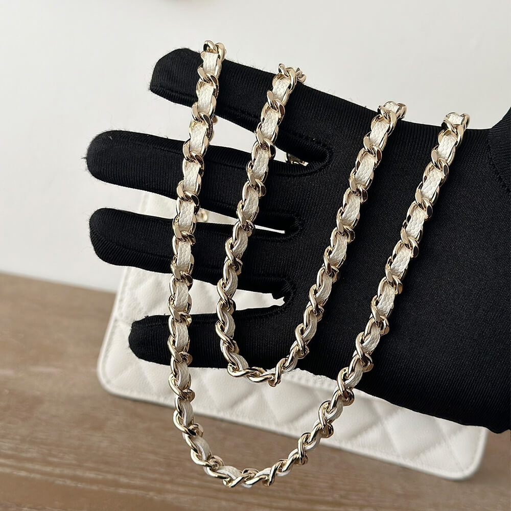 CHANEL Chain Clutch - Image 7