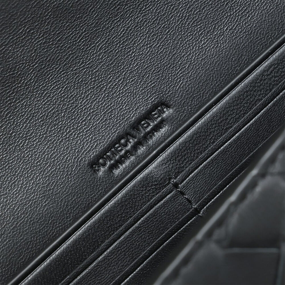 Black Bottega Veneta Andiamo Clutch (Best
GRADE) - Image 7