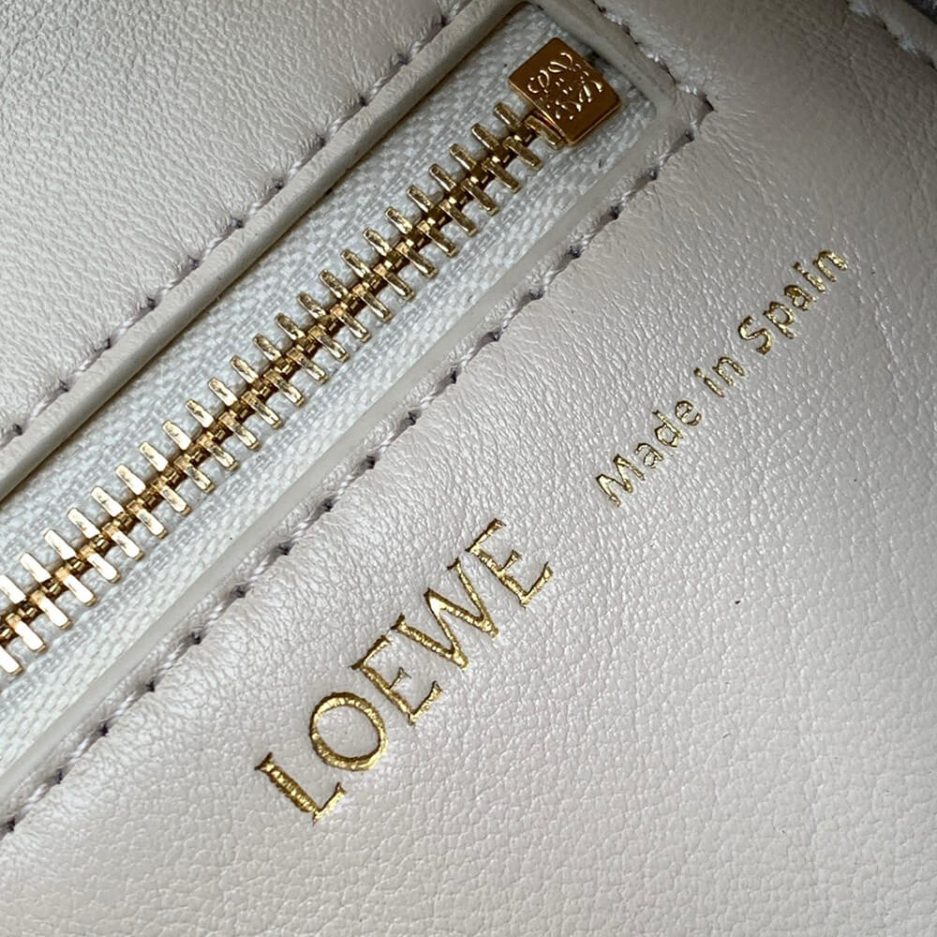 Cream White Loewe Small Squeeze bag in nappa lambskin - Image 7