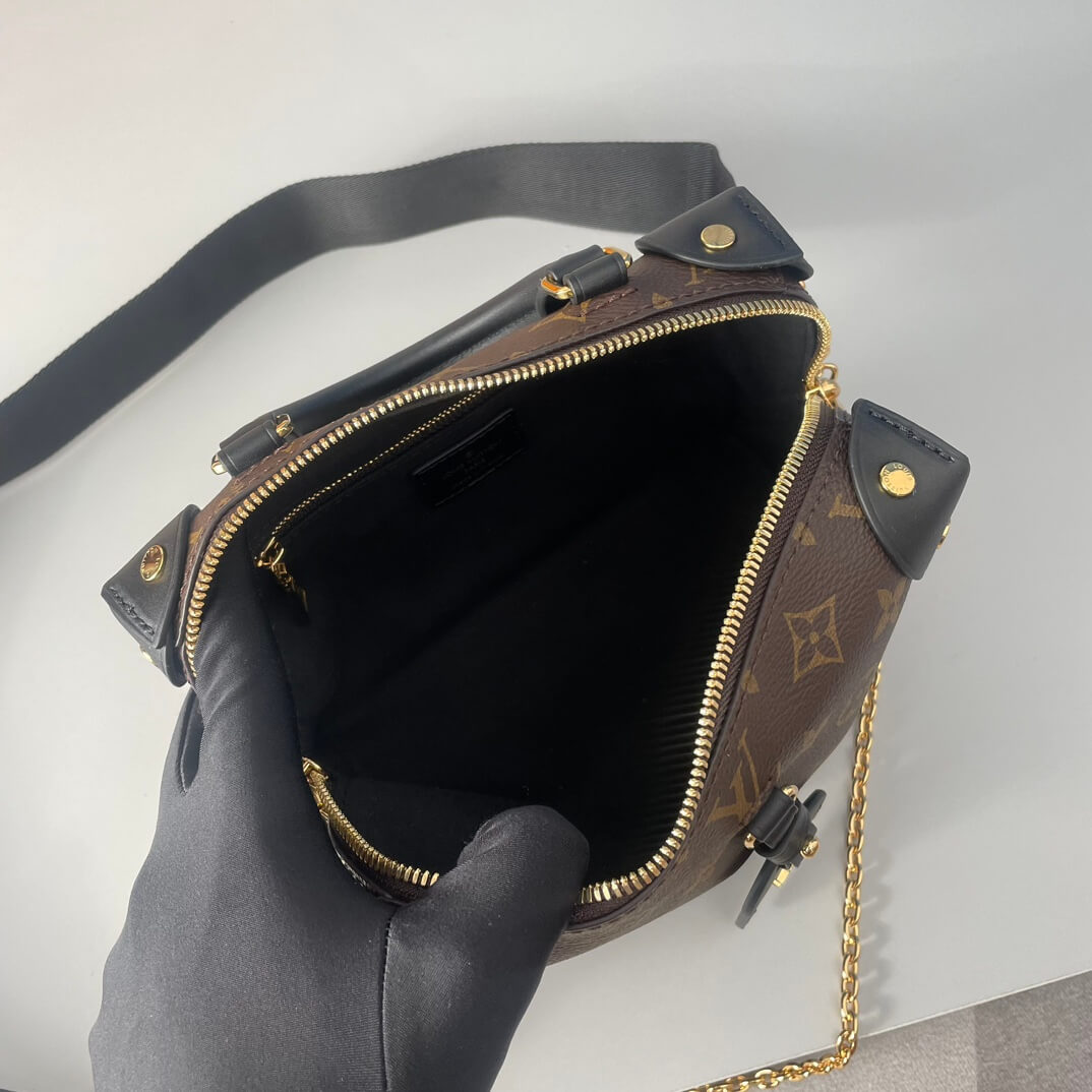 LV Petite Malle Souple - Image 8