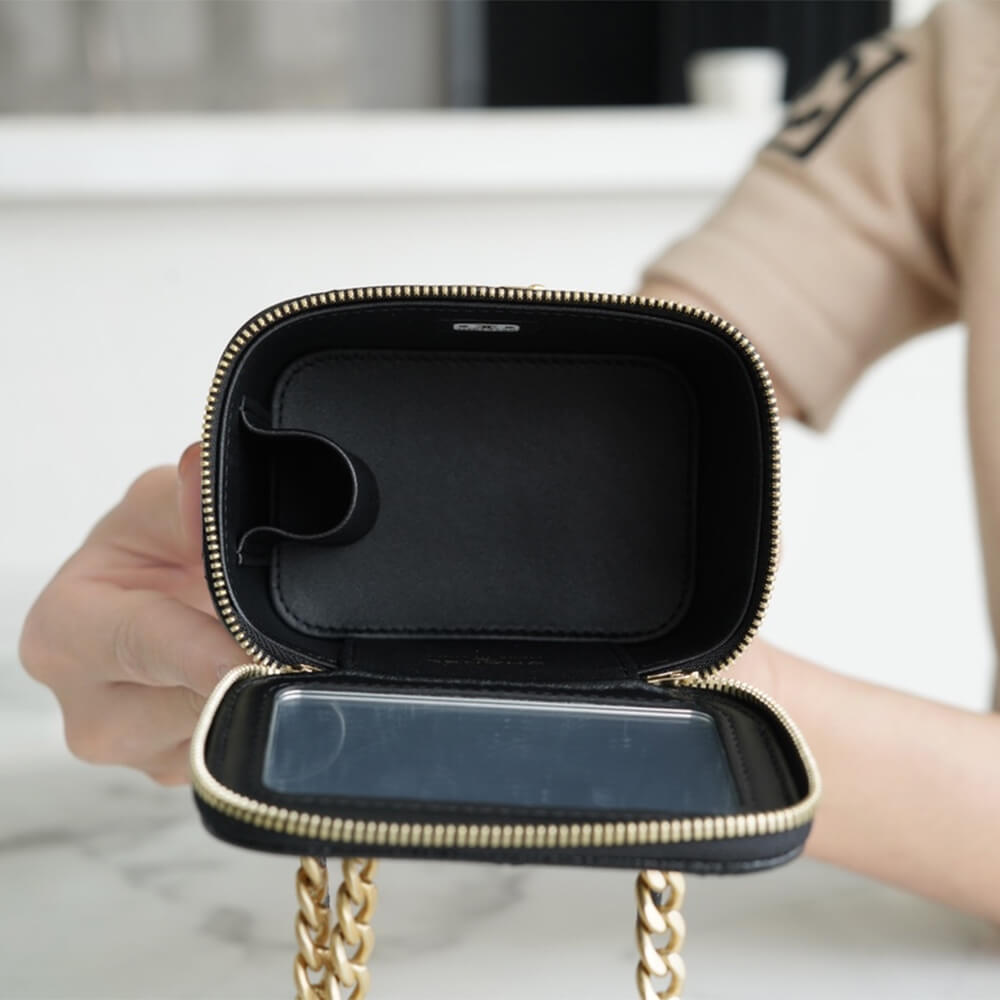 Chanel small gold ball makeup bag - Image 8